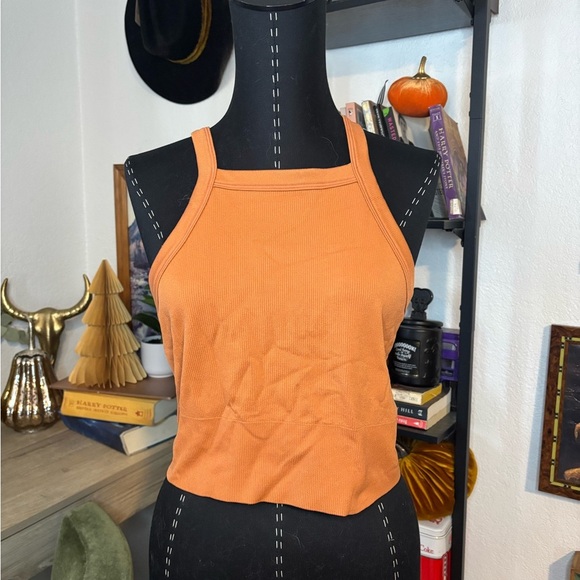 Athleta Tops - Athleta Women's Orange Crop Top